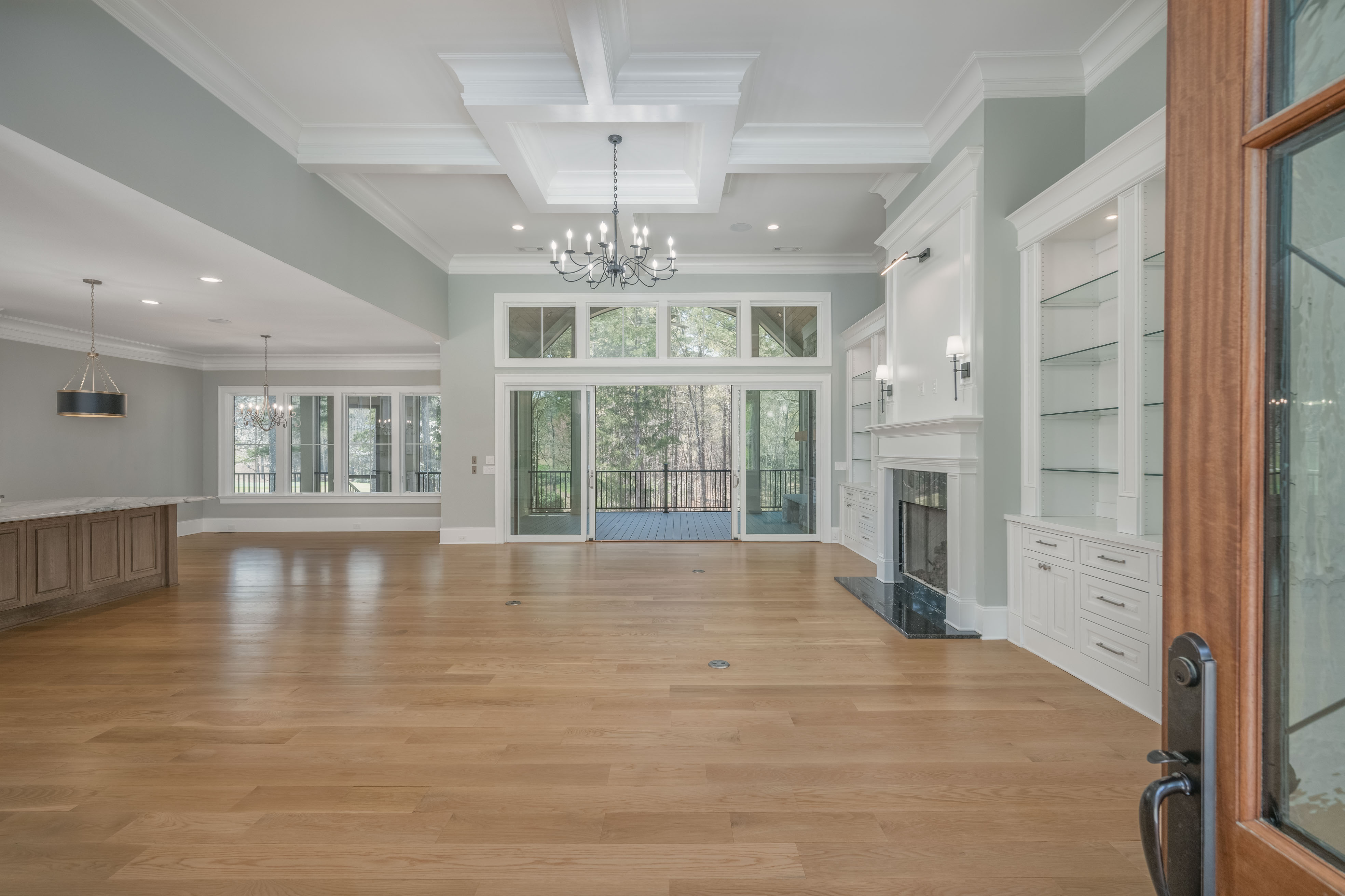 1100 Fox Bend image 4